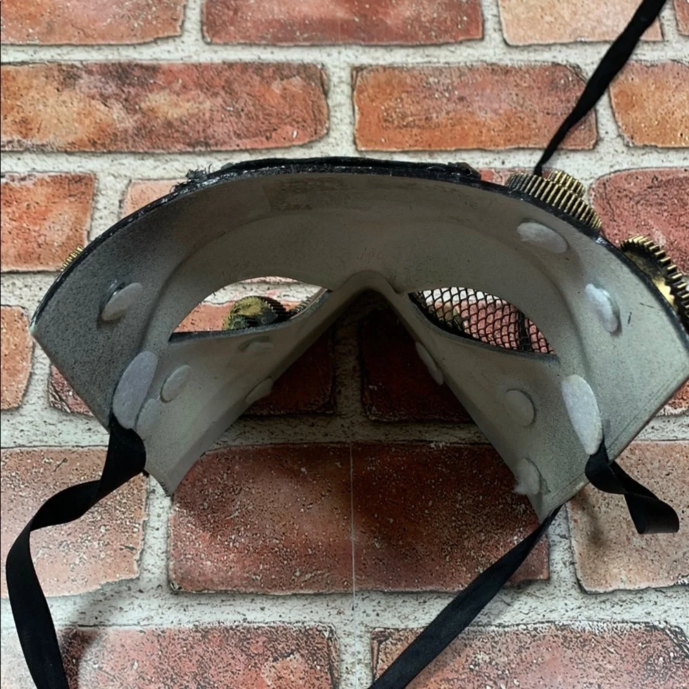 Steampunk Black and Gold Mask